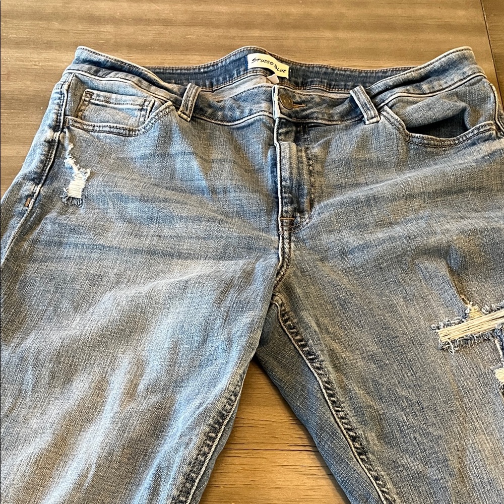 Studio Blue- Light Blue Distressed Women Jeans